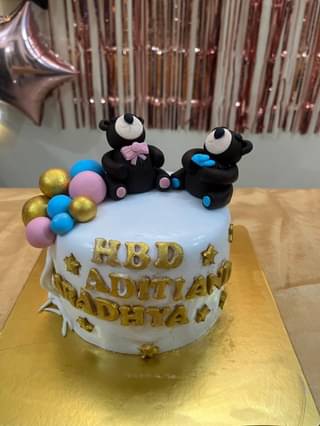 Teddies Baby Shower Cake