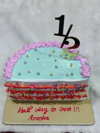 Colourful Pineapple Half Cake
