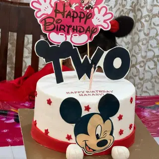 Mickey Mouse Fondant Stars Cake