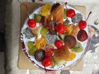 Fresh Fruits Topped Red Velvet Cake