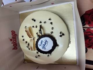 Choco Vanilla Delight Cake