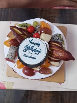 Fresh Fruits Topped Red Velvet Cake