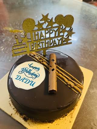 Rich Chocolate Truffle Cake