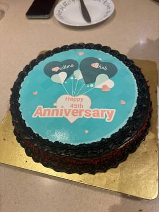 Creamy Blue N White Photo Anniversary Cake