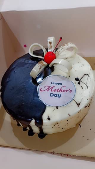 Chocolate Vanilla Half & Half Cake