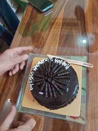 Roll Up Chocolate Truffle Cake