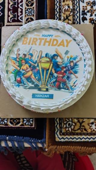 Chic Cricket Photo Cake