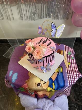 Enchanting Pink Rose Cake