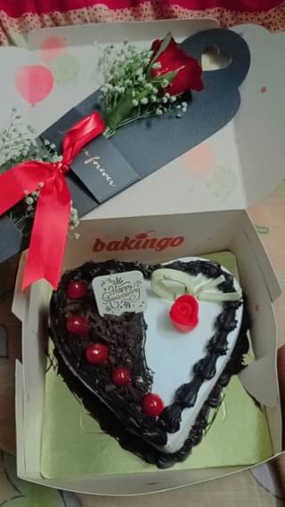 Heart Shape Chocolate Vanilla Cream Cake