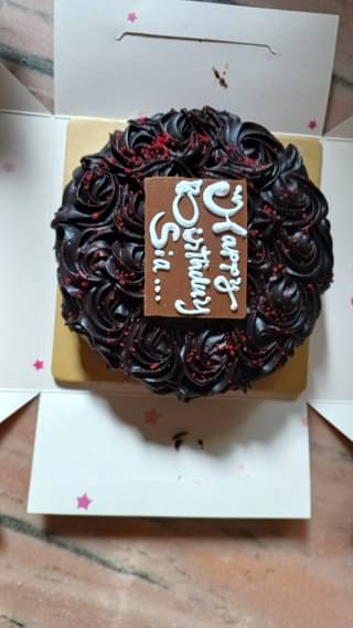 Red Velvet Choco Truffle Cake