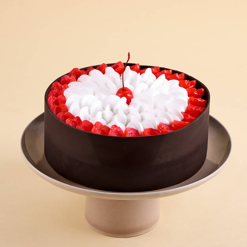Black Forest Fantasy Cake