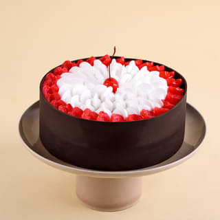 Black Forest Fantasy Cake