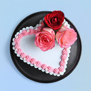 Top View of Blooming Hearts Valentine Cake