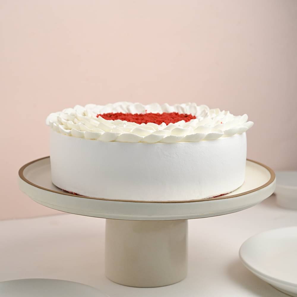 Front View Valentine Blooming Velvet Cake 