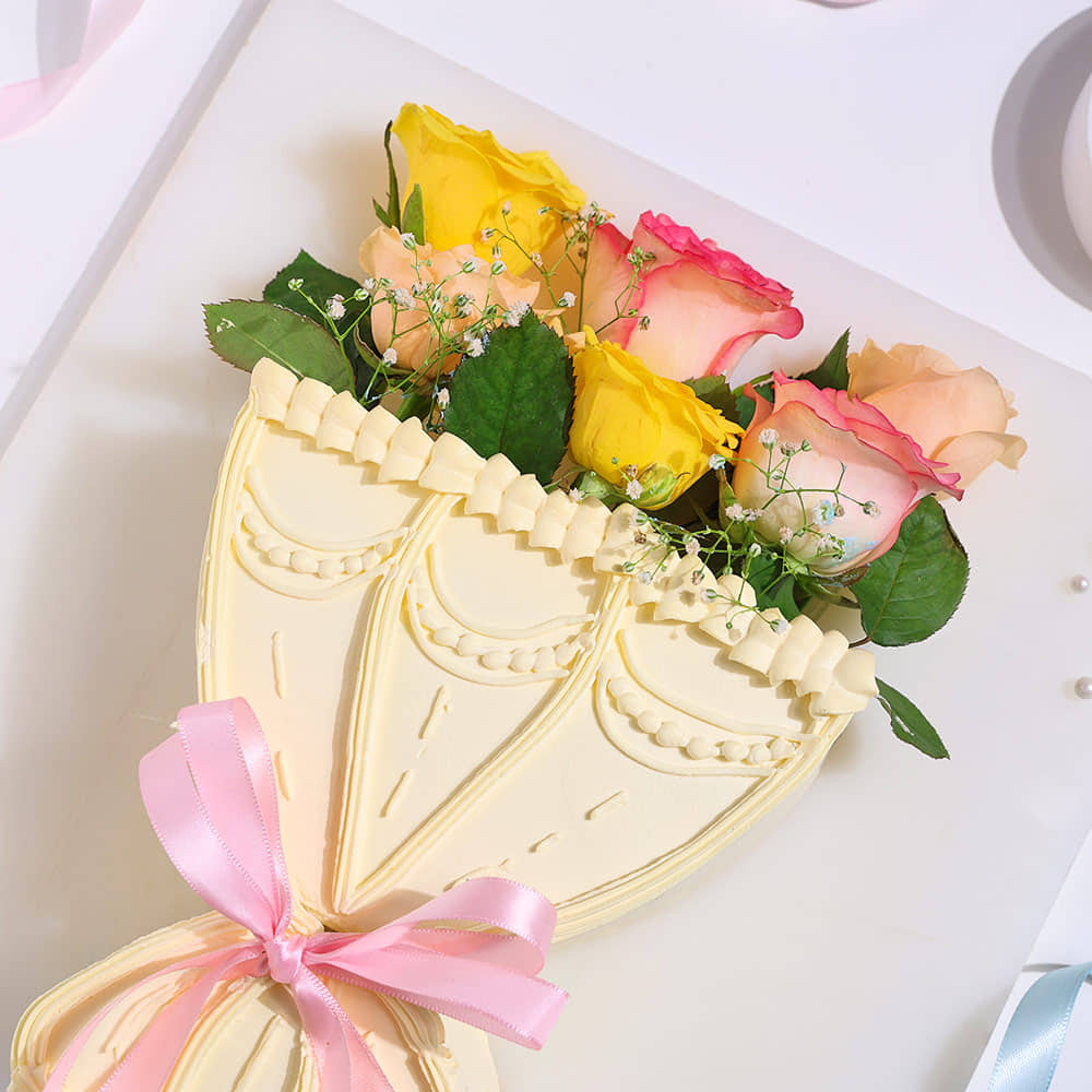 Blushing Rose Bouquet Cake