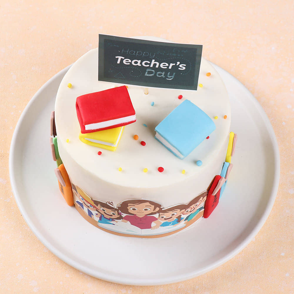 Books And Smiles Teachers Day Cake