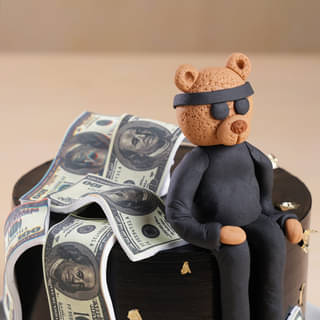 Zommed In View of Boss Day Luxe Cake 