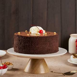 Front View of Round Shape Butterscotch Cake