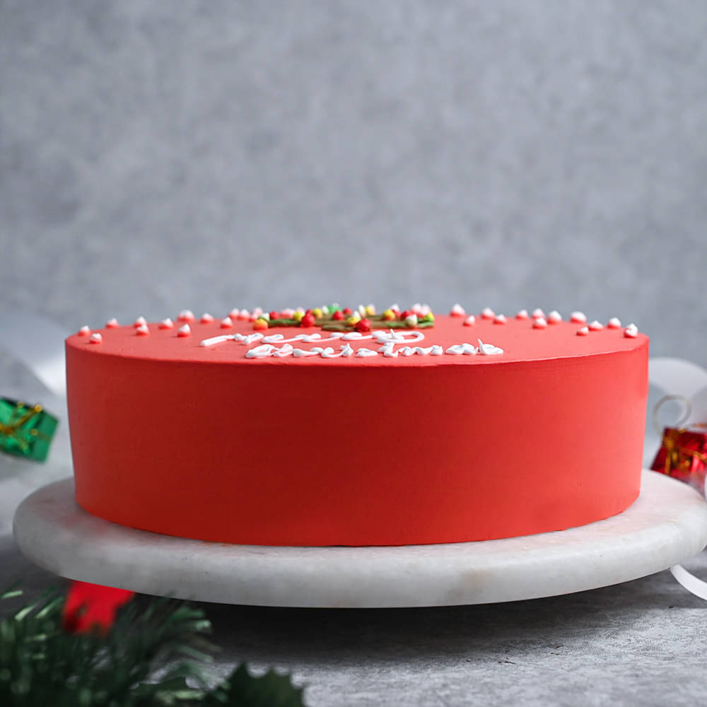 Strawberry Flavoured Xmas Cream Cake