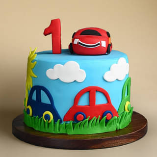 Front View of Car Fondant Cake