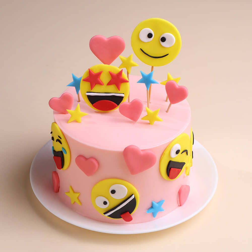 Cheerful Emojis N Hearts Cake