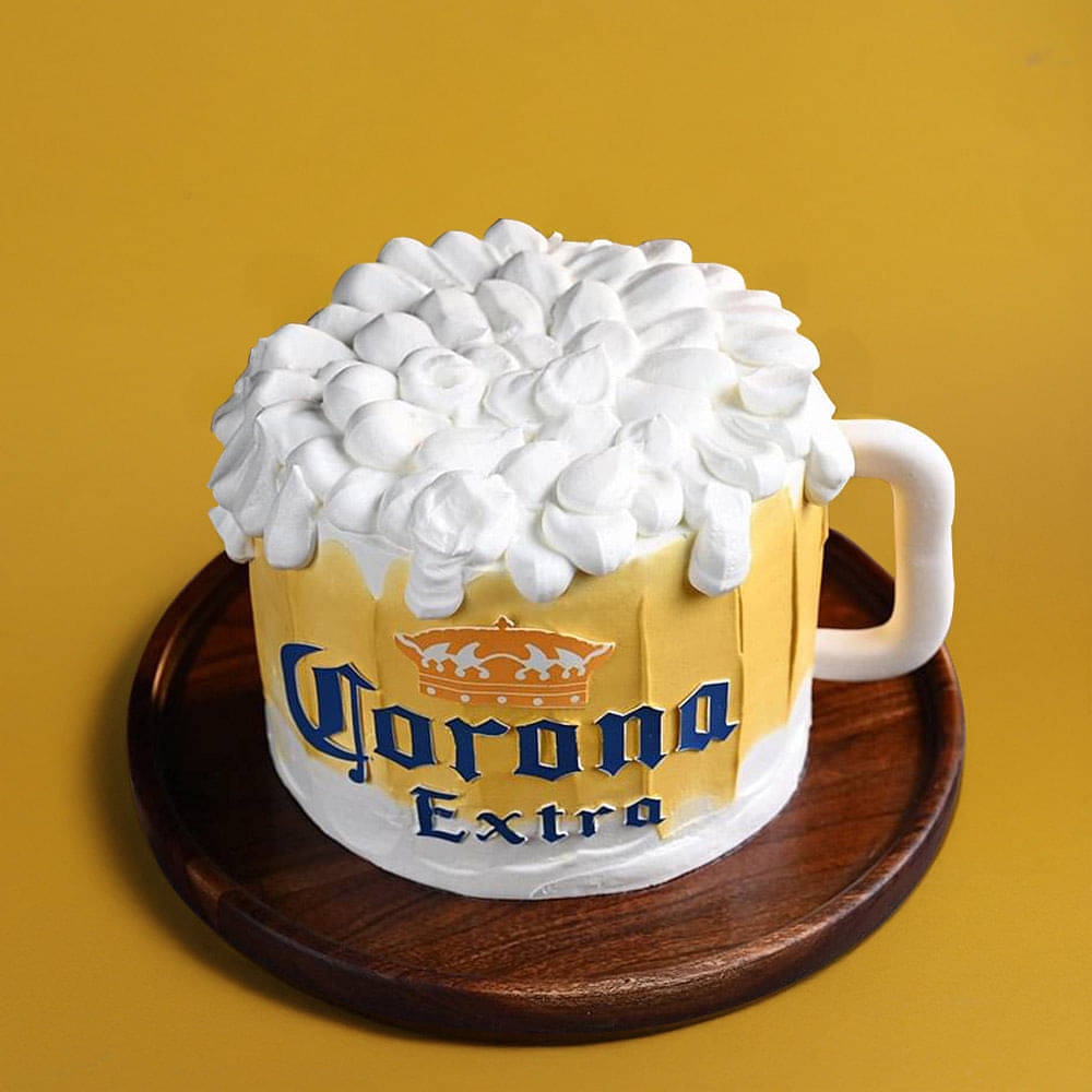 Zoomed View of Cheers Beer Mug Cake