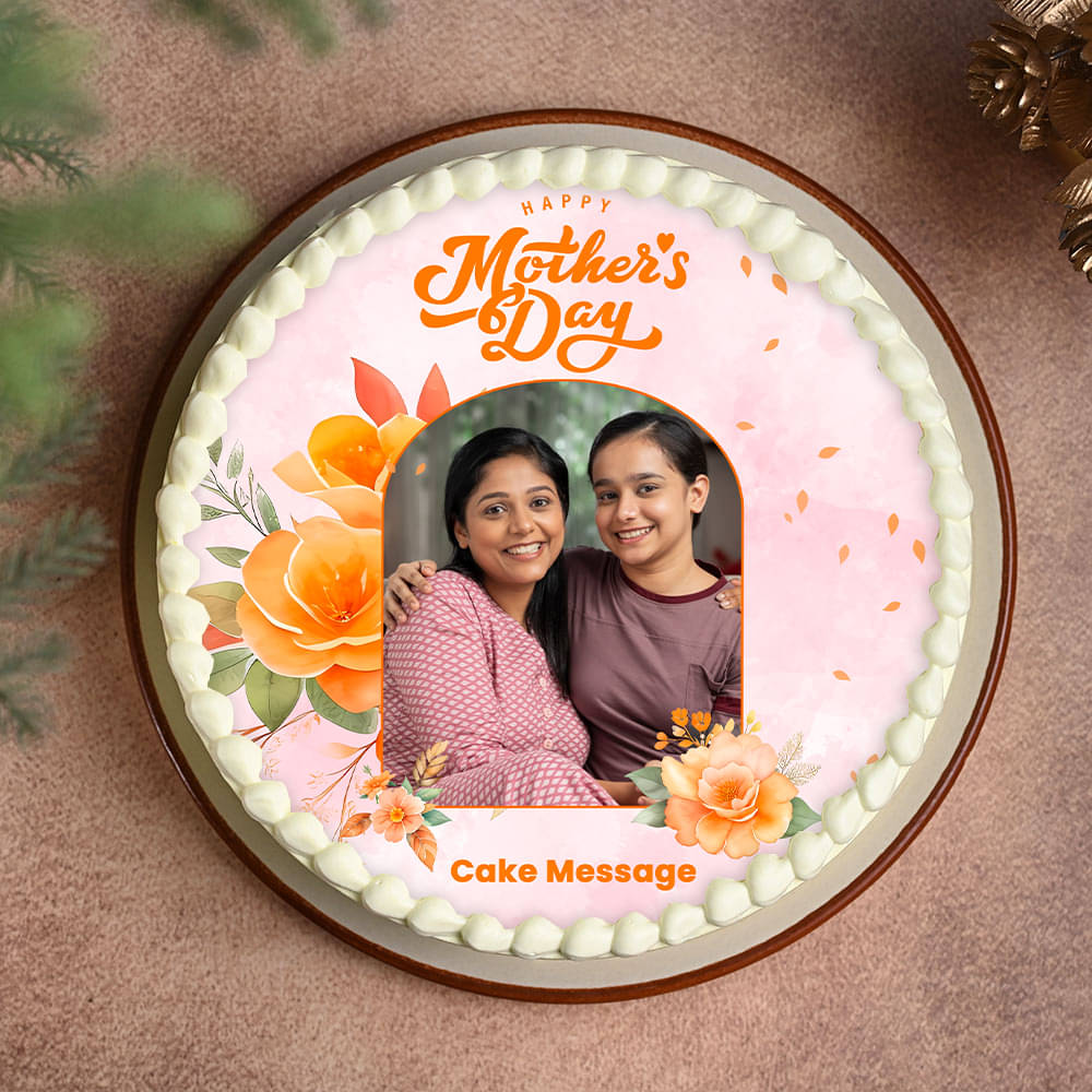 Top View: Personalised Mothers Day Cake