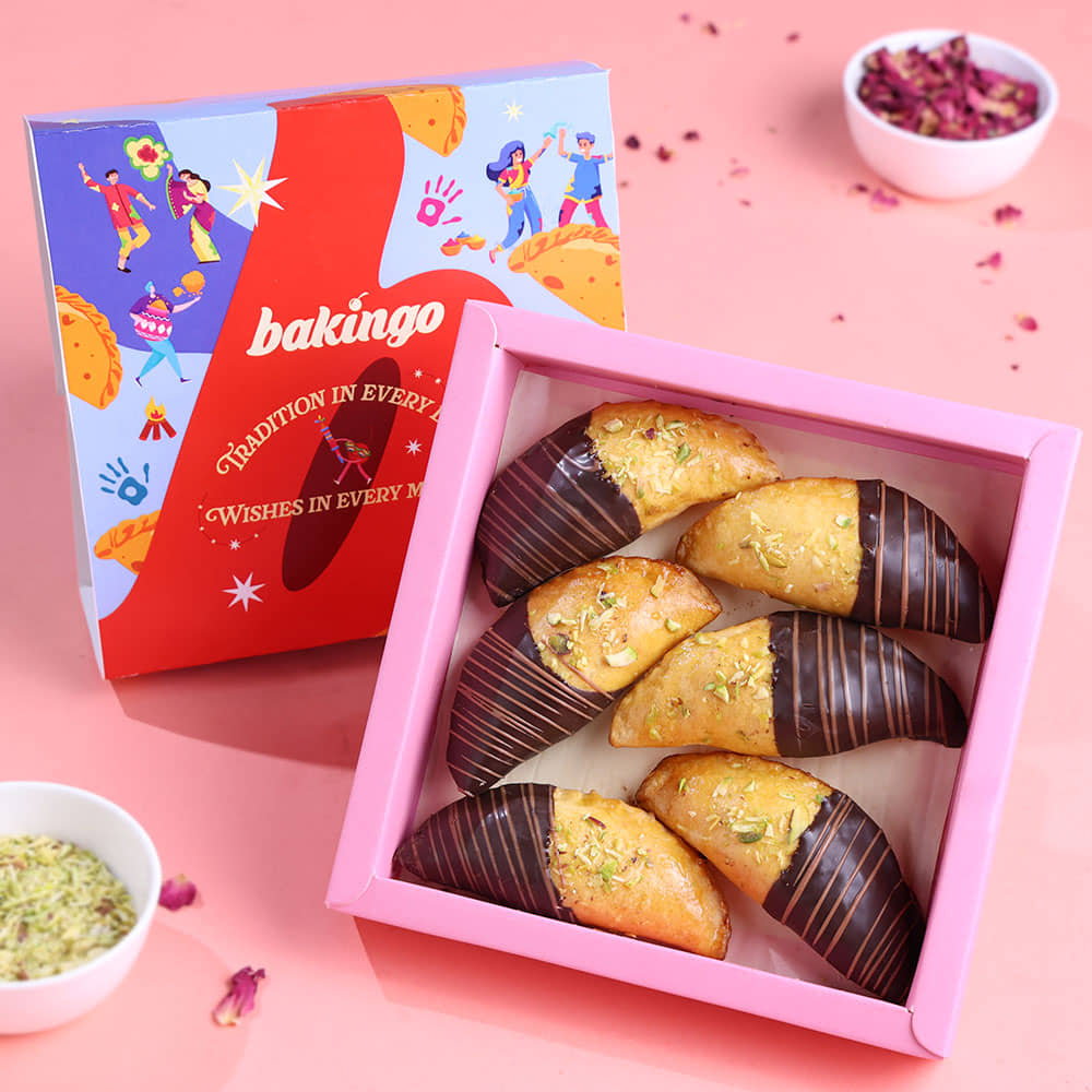 Choco Baked Gujiya For Holi