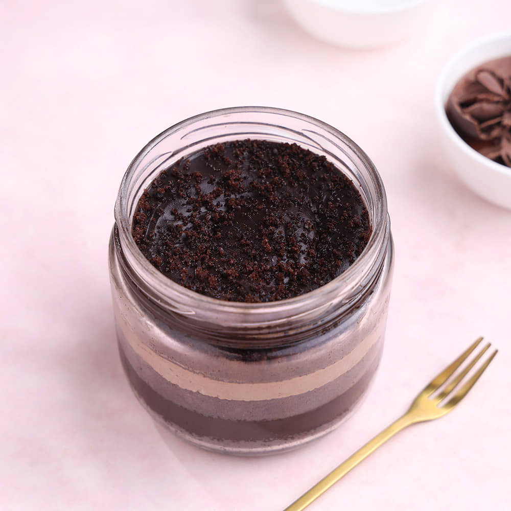 Side View of Choco Mud Jar Cake