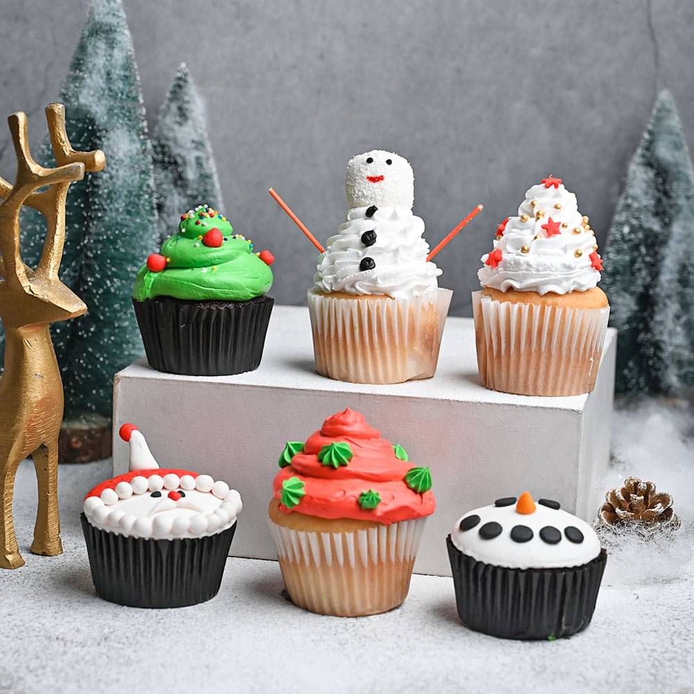 Choco n Vanilla Xmas Cupcakes