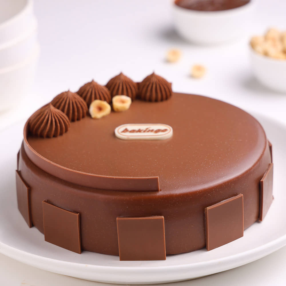 Top View of Eggless Hazelnut Praline Cake
