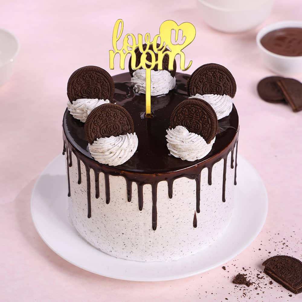 Top View of Choco Oreo Love You Mom Cake