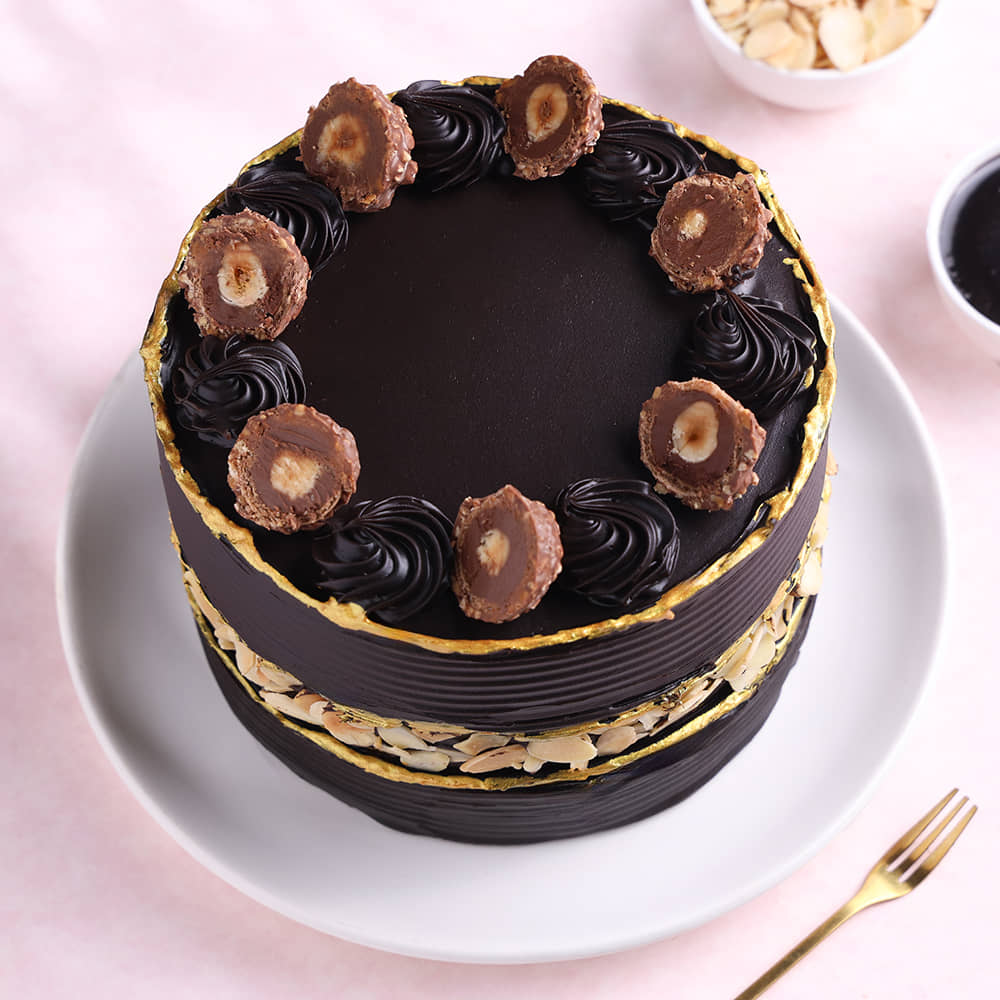 Front View: Choco Ferrero Rocher Cake