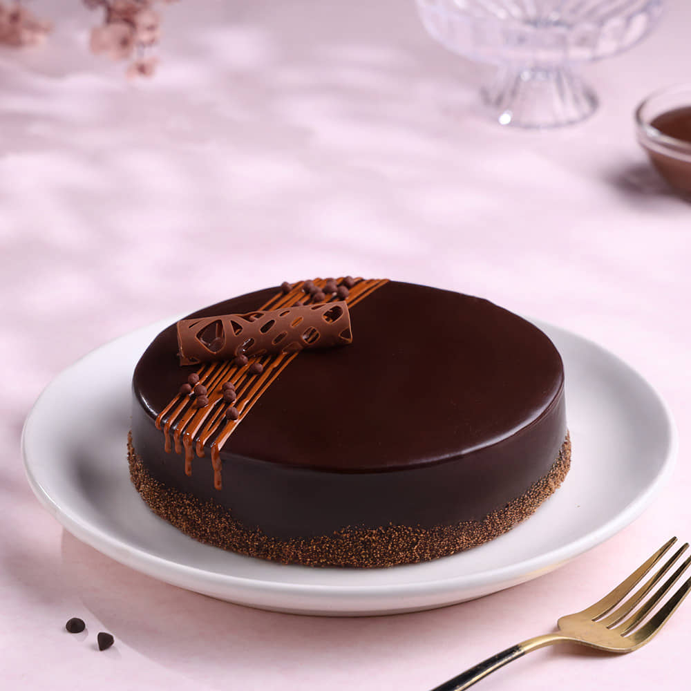 Front View of Round Chocolate Truffle Cake