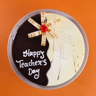 Front View of Choco Vanilla Teachers Day Cake Front View of Choco Vanilla Teachers Day Cake