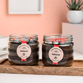 Side View of Chocolate Jar Cake And Tasty Hearts Online