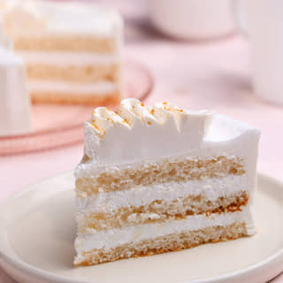 Sliced View of Classic Vanilla Minimalist Cake Sliced View of Classic Vanilla Minimalist Cake
