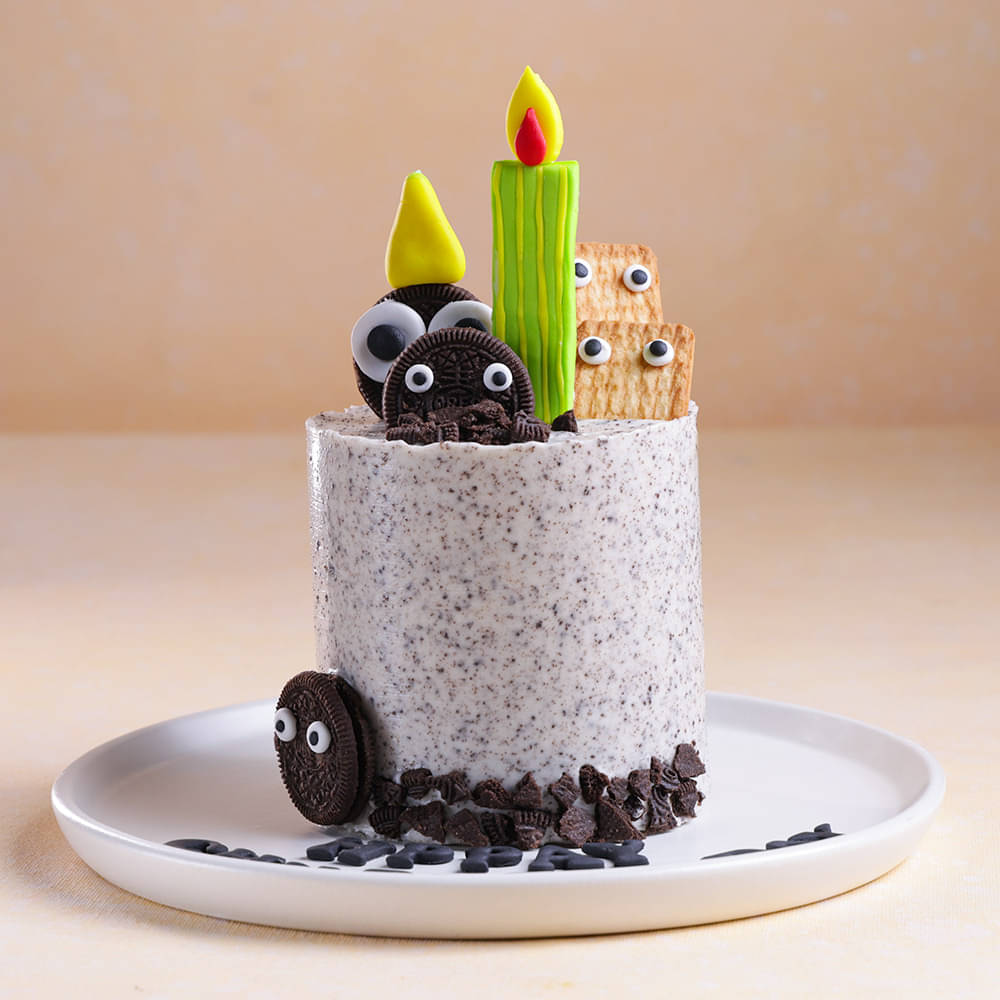 Front Angled View of Cookies N Scream Childrens Day Cake