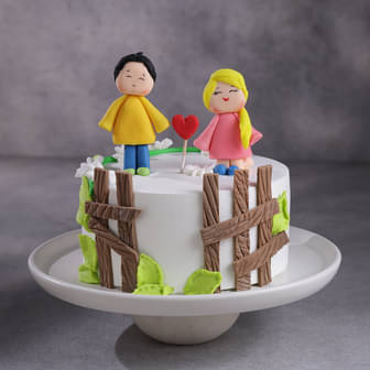 Couple In Love Cake