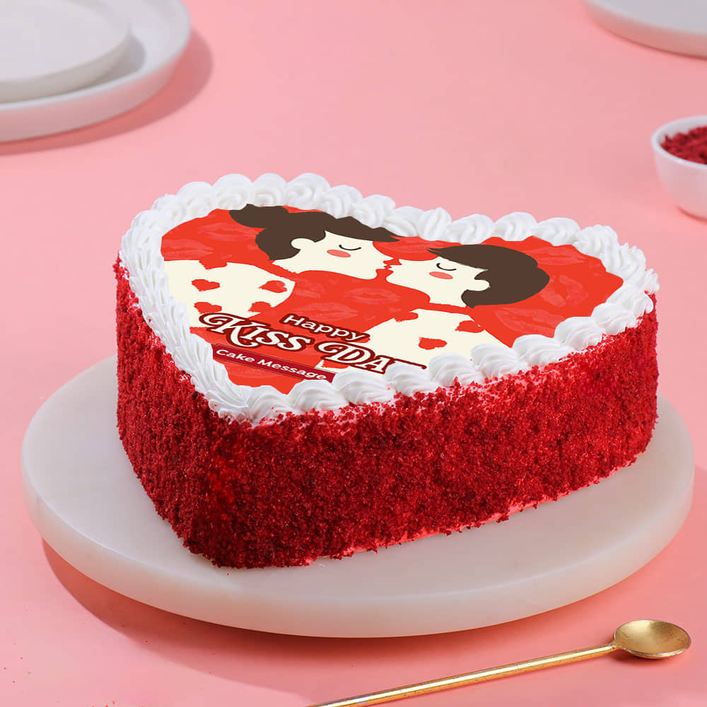 Couple Love Kiss Day Cake