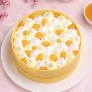 Top View of Creamy Pineapple Cake Top View of Creamy Pineapple Cake