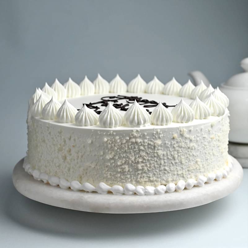 Heavenly Vanilla Fathers Day Cake