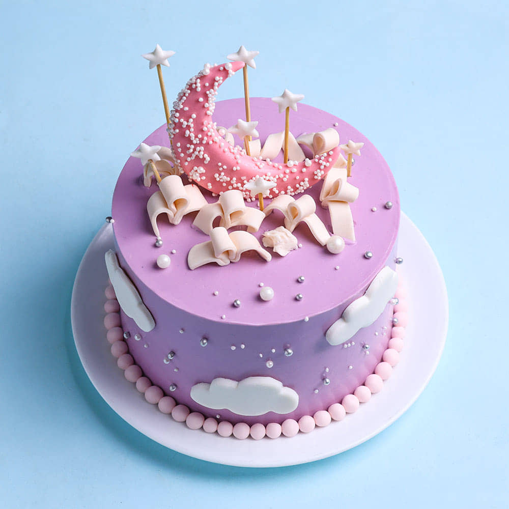 Crescent Moon N Clouds Cake