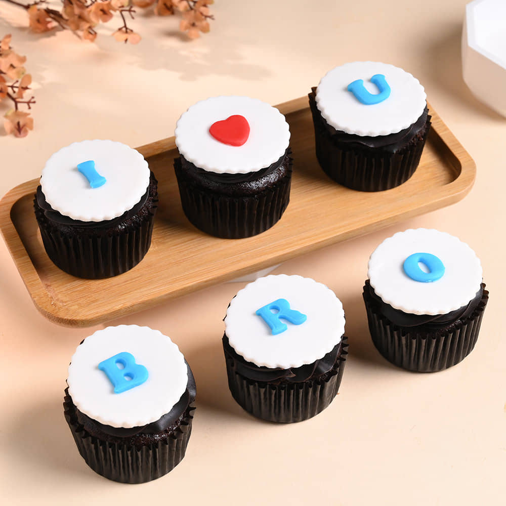 Cupcakes N Designer Rakhis For Brother