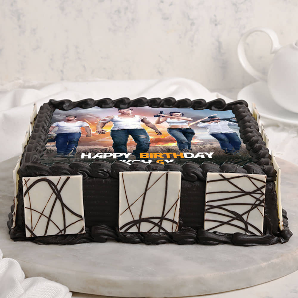 Delightful Custom Cream Cake