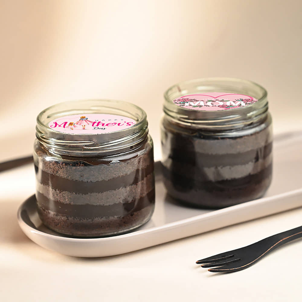 Top View: Chocolate Jar Cakes for Mother's Day