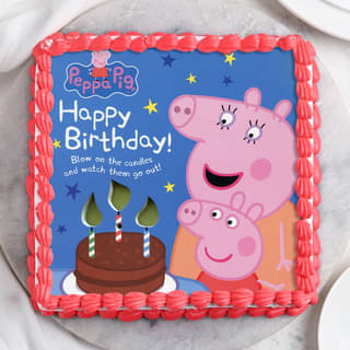 Top View of Cutesy Peppa Pig Birthday Cake
