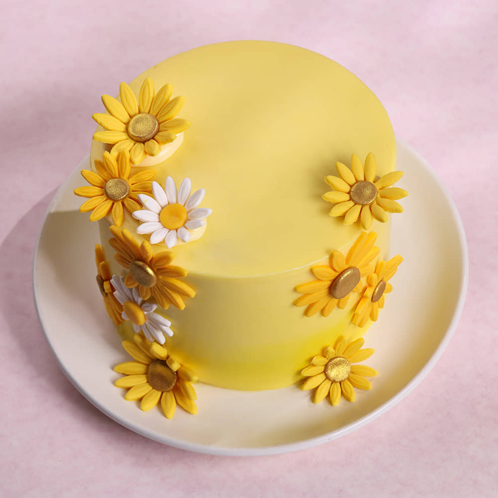 Daisy Love You Mom Cake