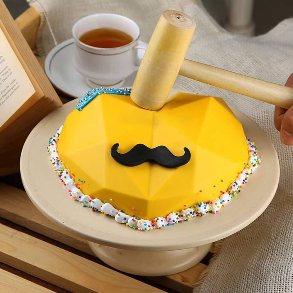 Heart Shape Yellow Mens Day Pinata Cake