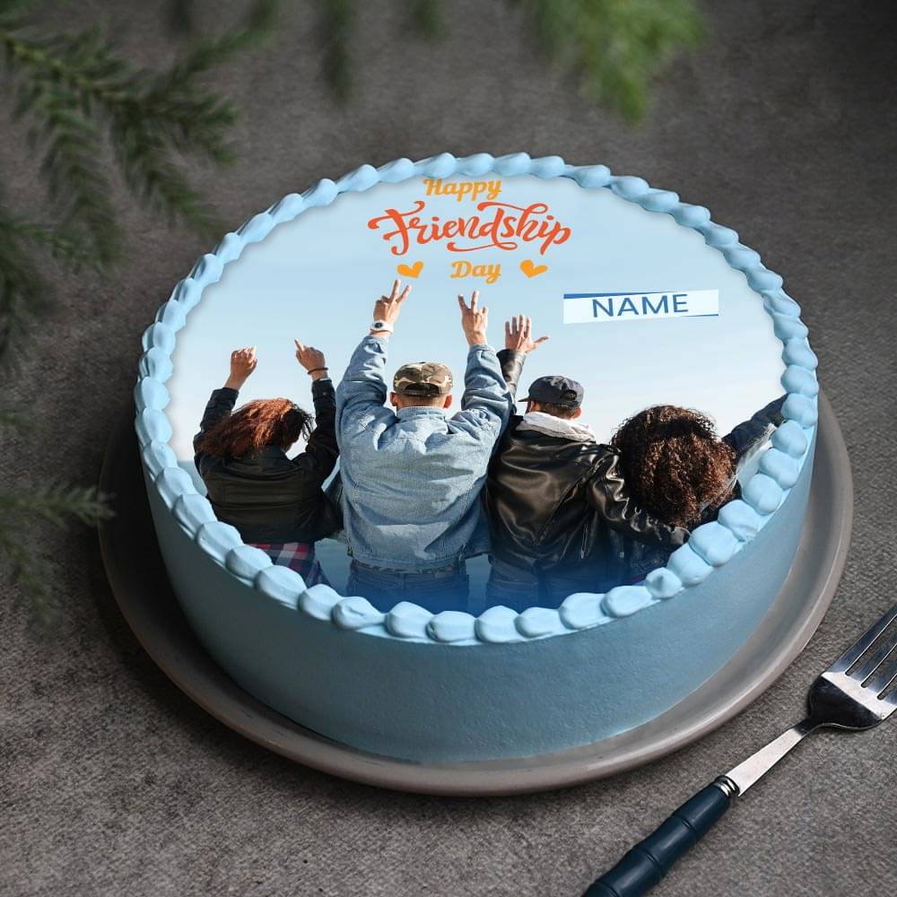 Delicious Personalised Photo Cake on Friendship Day